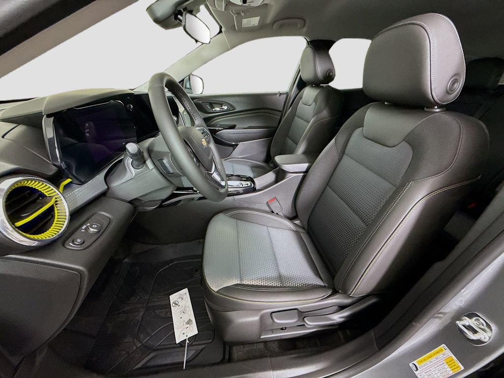 New 2026 Chevrolet Trax LT w/ Driver Confidence Package image 19