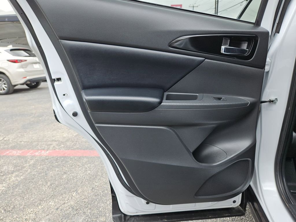 Used 2025 Mitsubishi Eclipse Cross SE AWD/4WD image 18