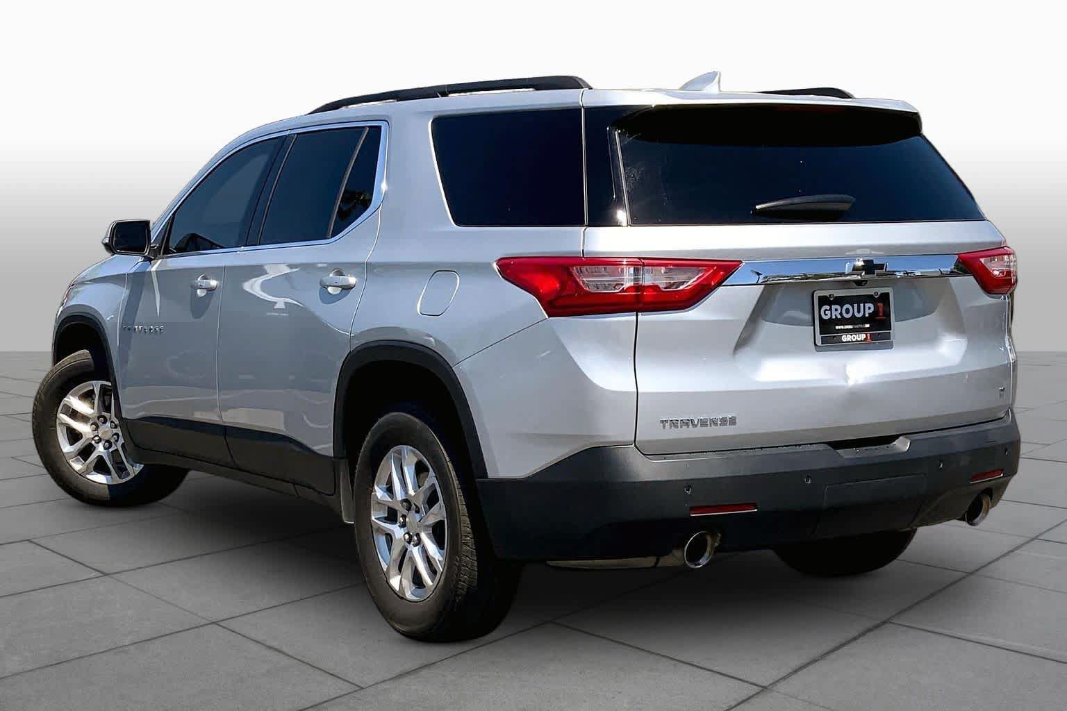 Used 2021 Chevrolet Traverse LT FWD image 11