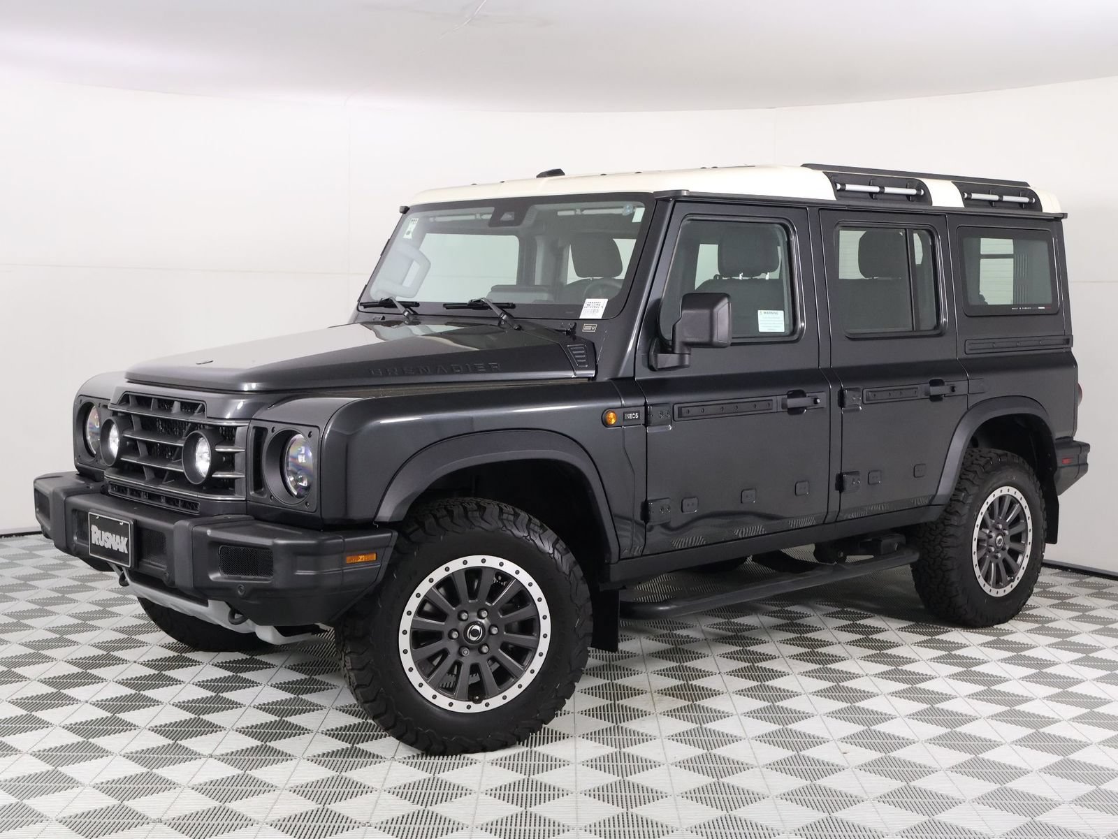 Used 2025 INEOS Grenadier Station Wagon AWD/4WD image 3