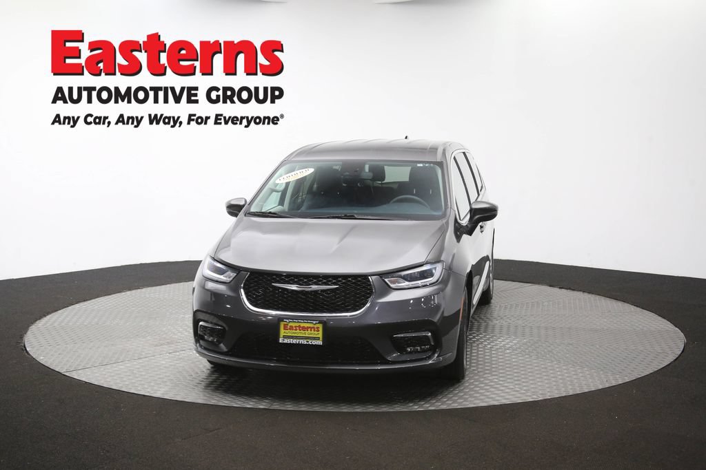 Used 2023 Chrysler Pacifica Touring-L FWD image 54