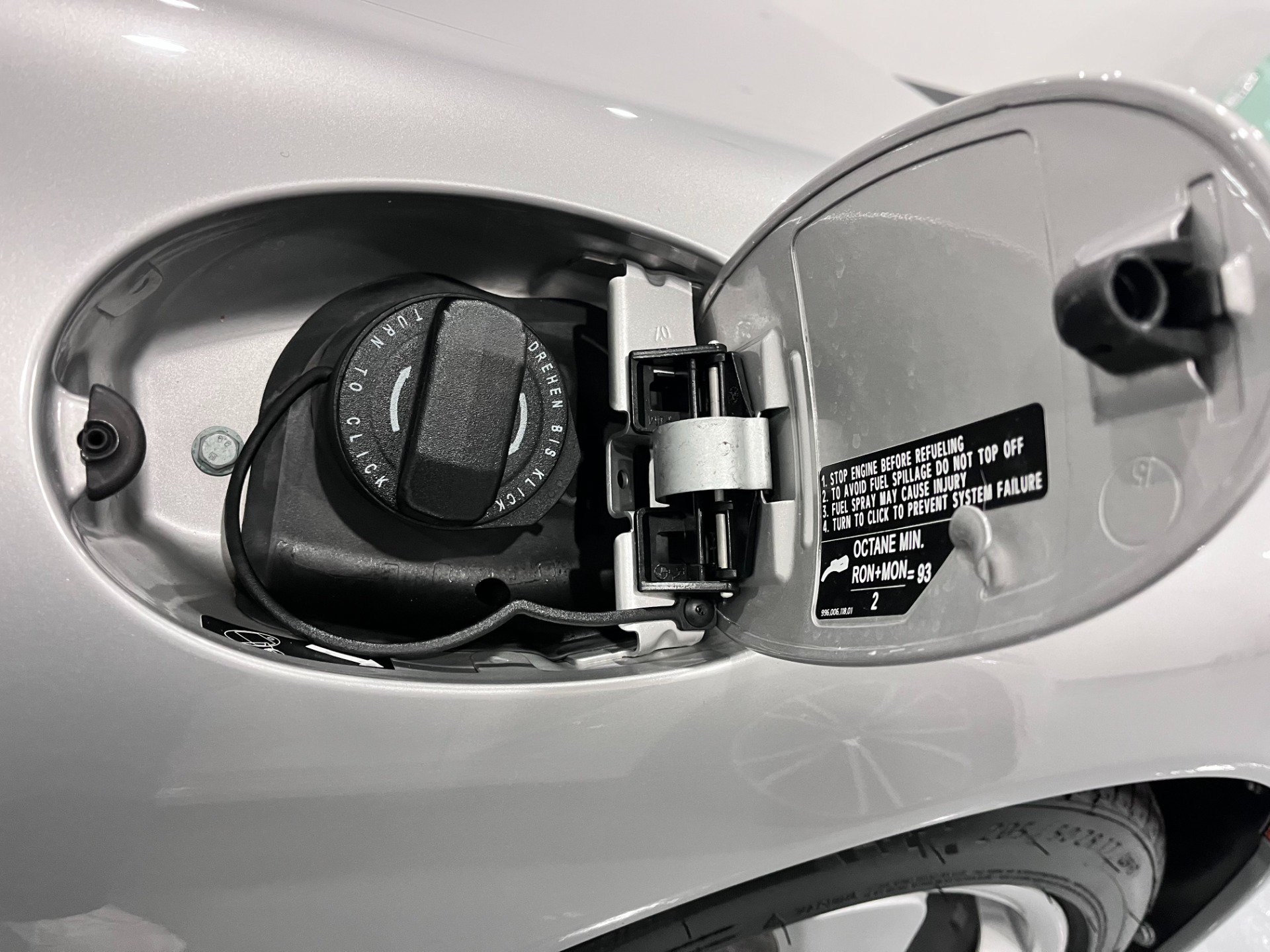 Used 2001 Porsche Boxster RWD image 57