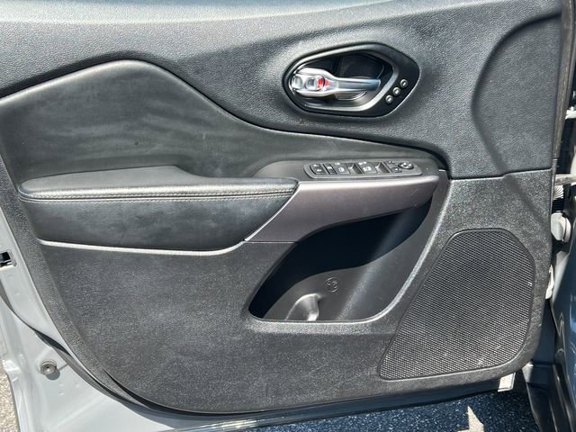 Used 2022 Jeep Cherokee Limited image 17