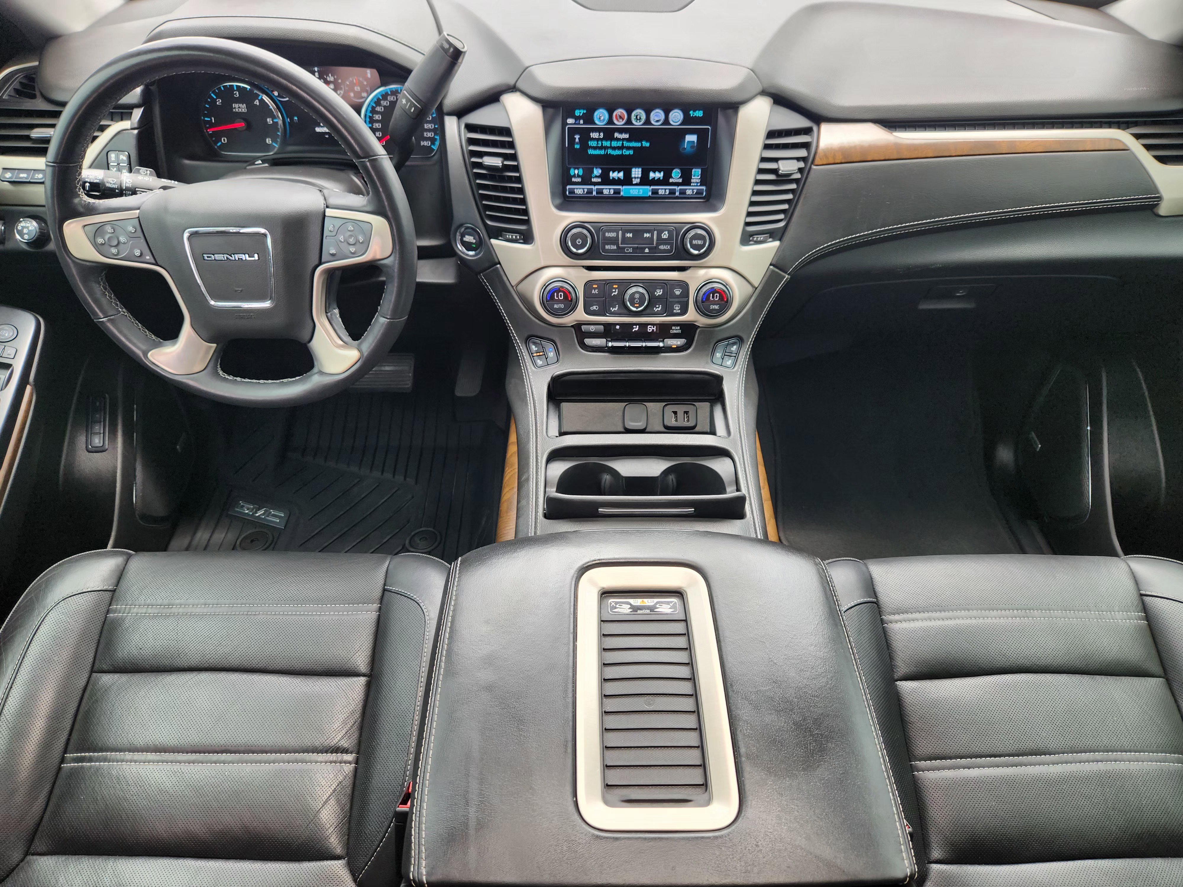 Used 2020 GMC Yukon Denali w/ Denali Ultimate Package AWD/4WD image 26