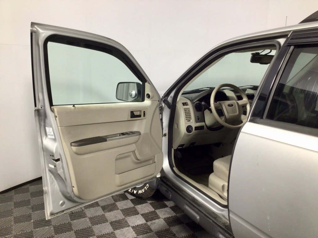 Used 2008 Ford Escape XLT image 14
