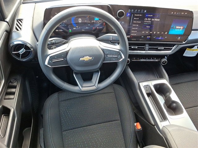 Certified 2025 Chevrolet Equinox EV LT image 11