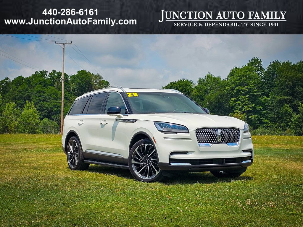 Used 2023 Lincoln Aviator Reserve w/ Equipment Group 201A AWD/4WD image 1
