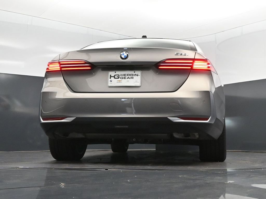 Certified 2026 BMW 530i RWD image 42