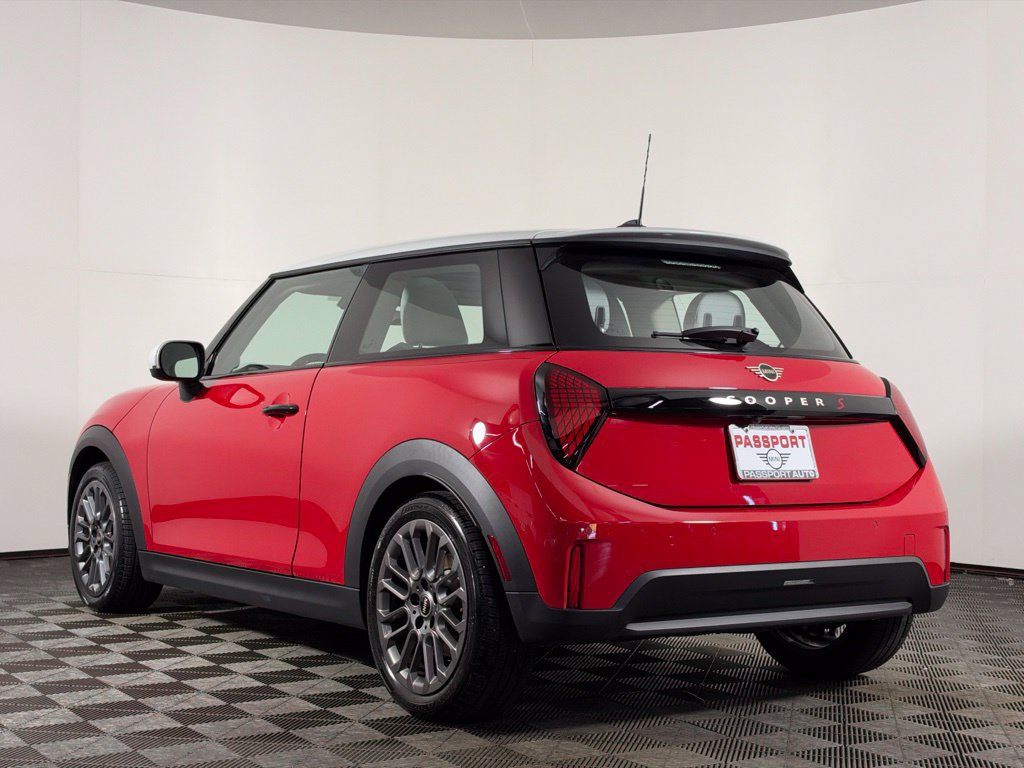 Used 2025 MINI Cooper S FWD image 5