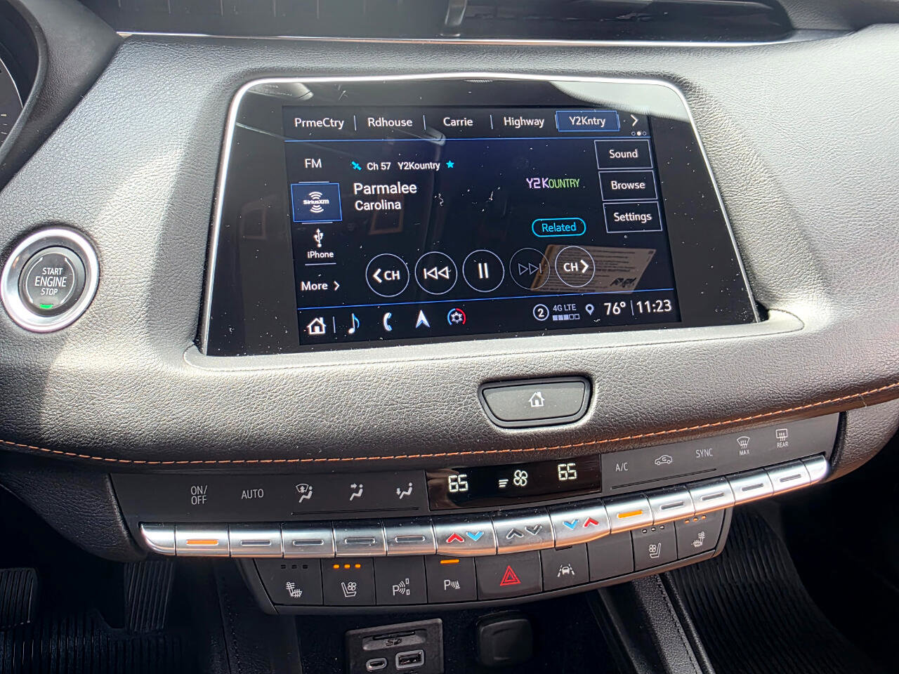 Used 2022 Cadillac XT4 Premium Luxury image 11