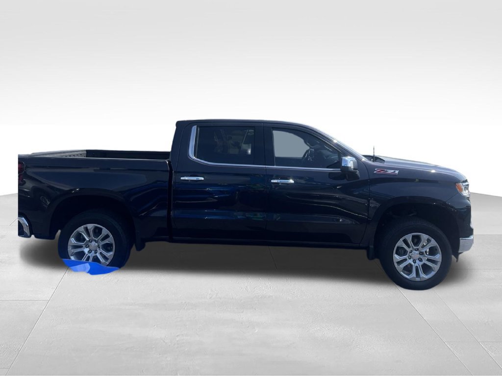 Used 2023 Chevrolet Silverado 1500 LTZ w/ LTZ Premium Package AWD/4WD image 14