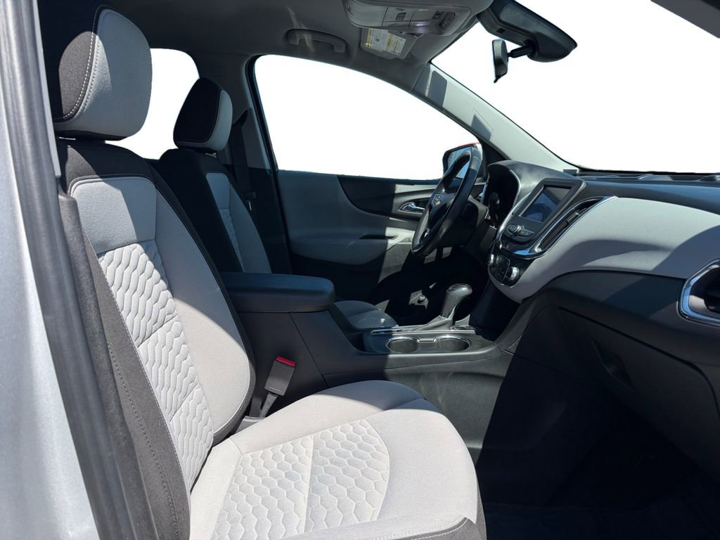 Used 2020 Chevrolet Equinox LT image 17