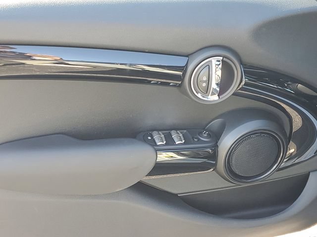 Used 2020 MINI Cooper 4-Door Hardtop FWD image 22