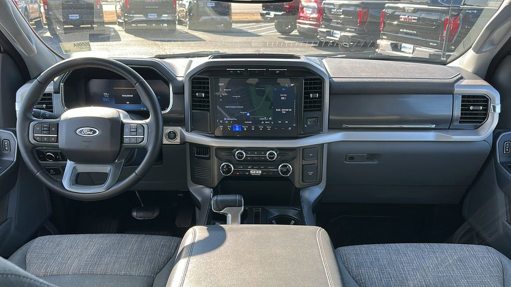 Used 2023 Ford F150 Lightning XLT image 10