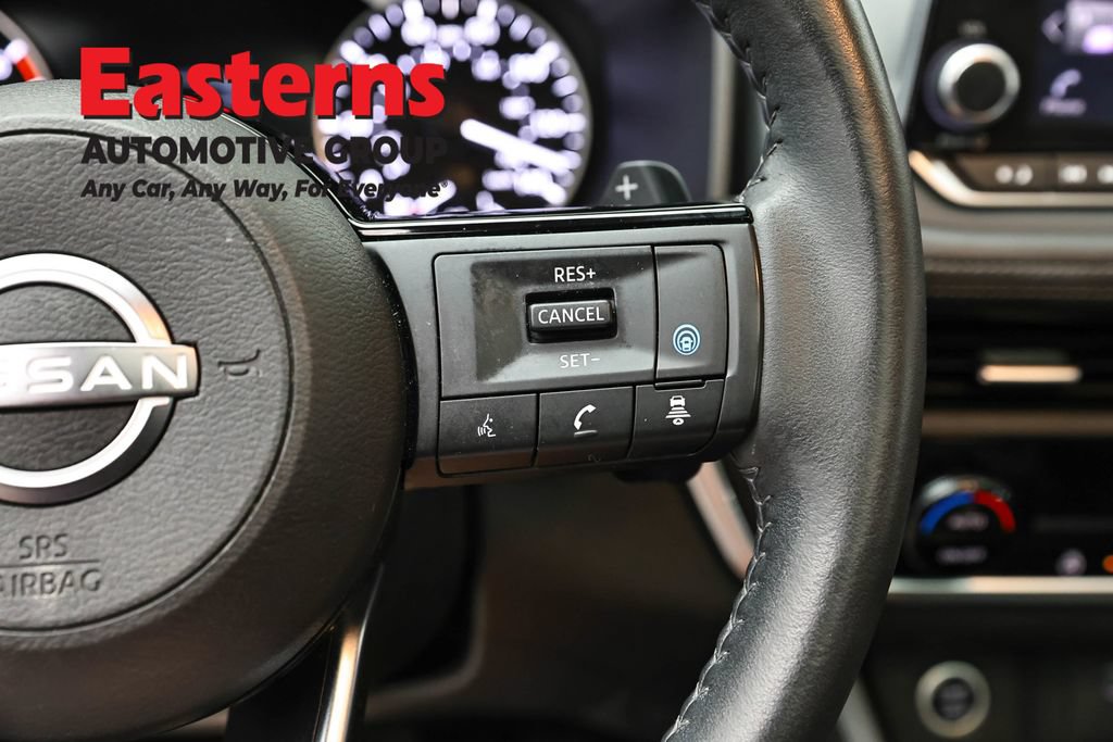 Used 2023 Nissan Rogue SV w/ SV Premium B Package AWD/4WD image 16