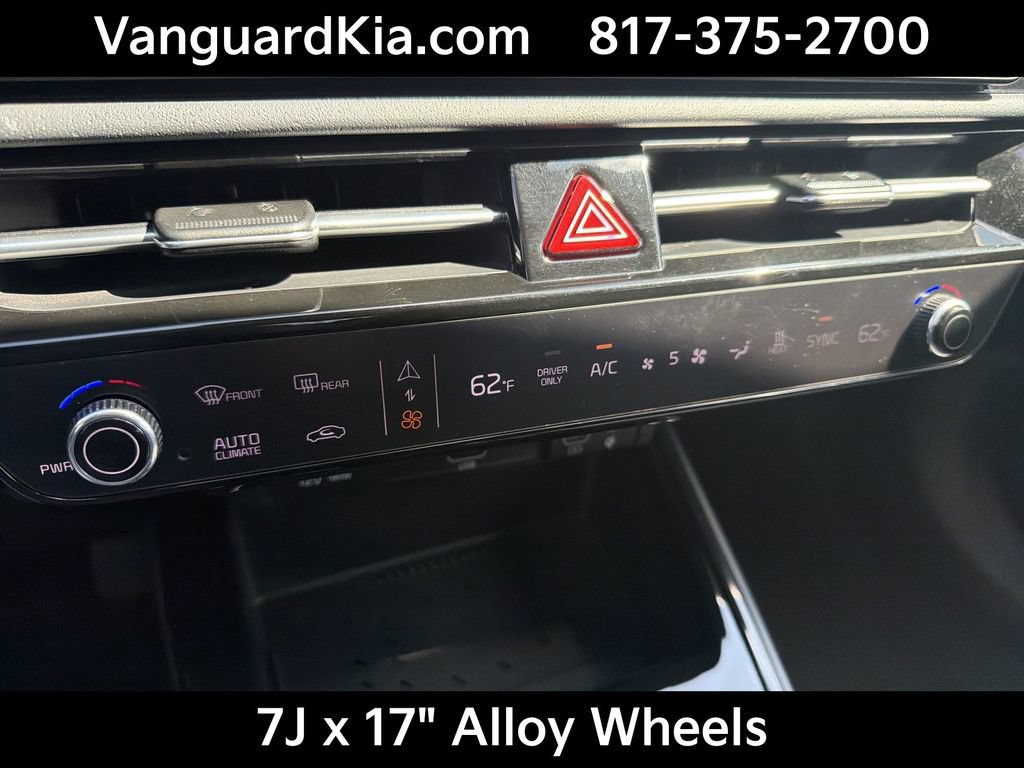 Certified 2024 Kia Niro Wind FWD image 19