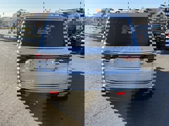 Used 2022 Jeep Wagoneer Series I w/ Convenience Group I image 7