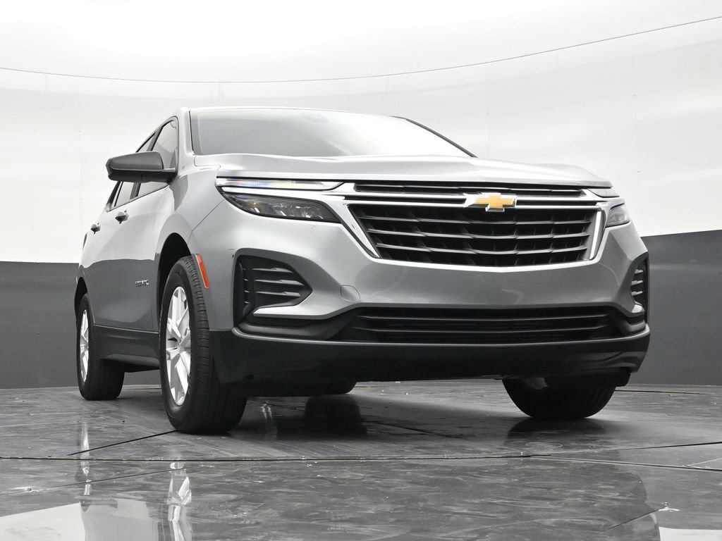 Used 2024 Chevrolet Equinox LS w/ LS Convenience Package FWD image 25