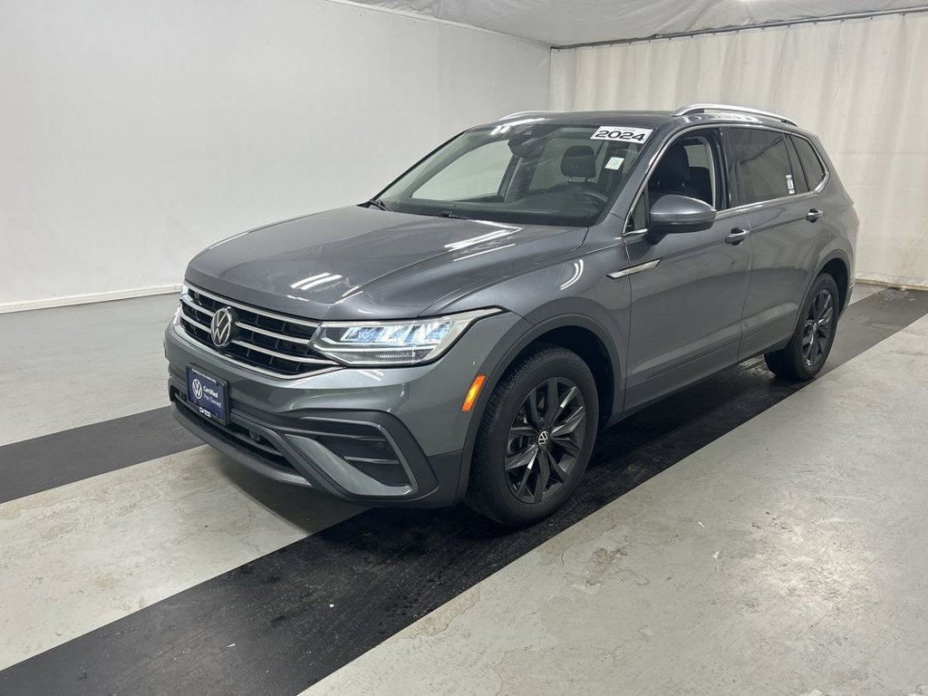 Certified 2024 Volkswagen Tiguan SE w/ Panoramic Sunroof Package AWD/4WD image 5