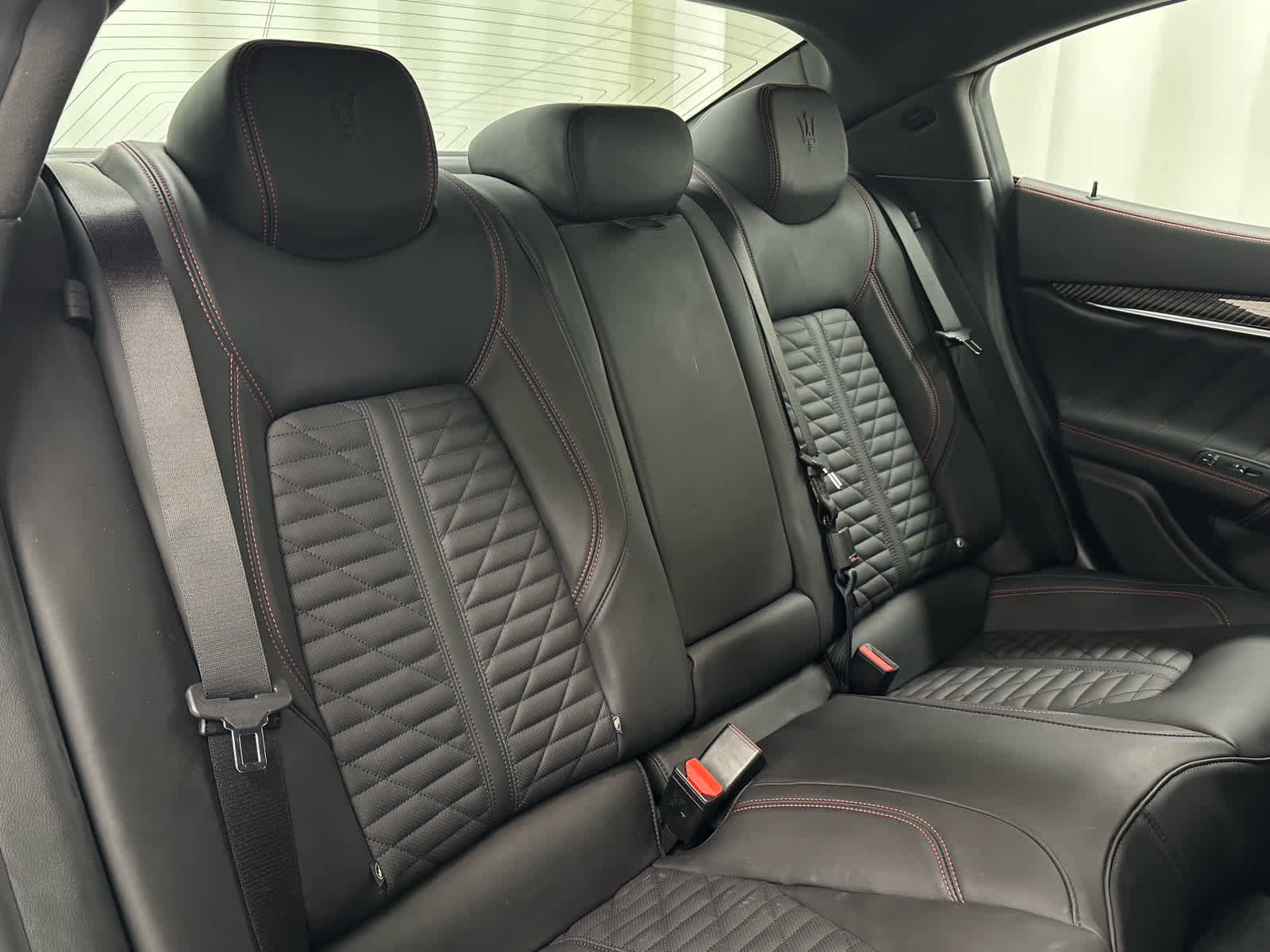 Used 2022 Maserati Ghibli Trofeo image 22