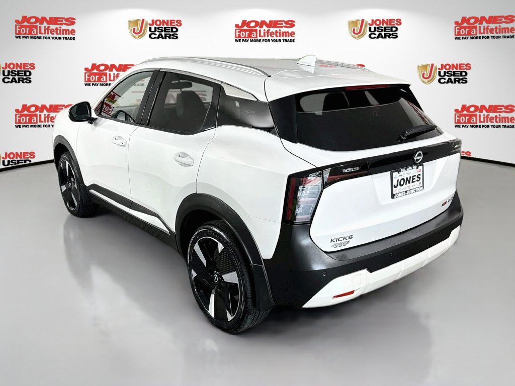 Certified 2025 Nissan Kicks SR AWD/4WD image 2