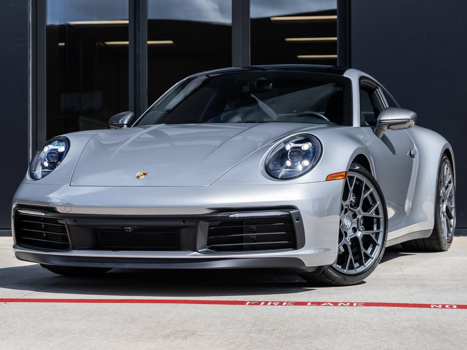 Certified 2023 Porsche 911 Carrera T RWD image 1