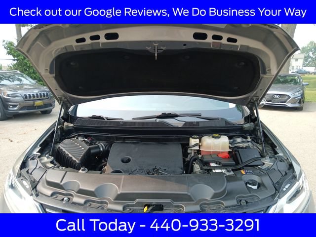 Used 2018 Chevrolet Traverse LT FWD image 15