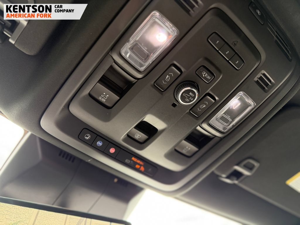 Used 2024 Cadillac Escalade Sport w/ LPO, Floor Liner Package AWD/4WD image 28
