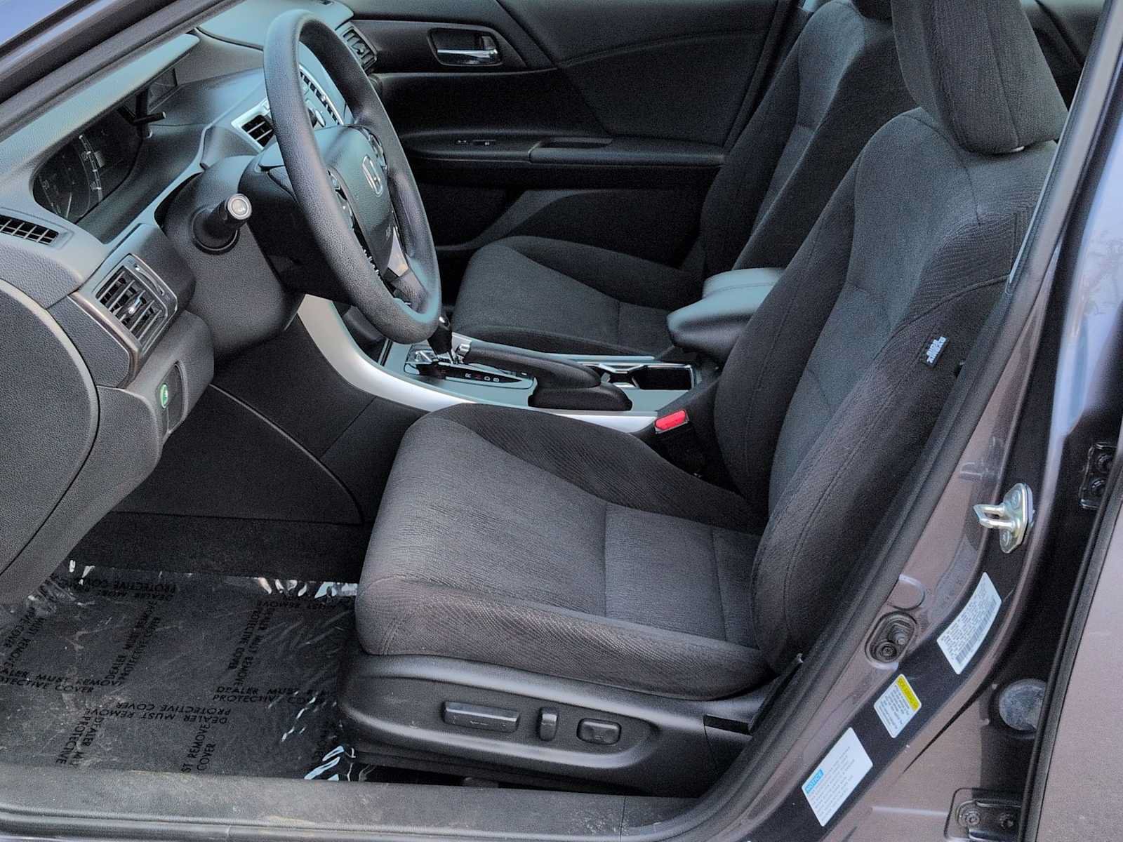 Used 2015 Honda Accord Hybrid Sedan image 17