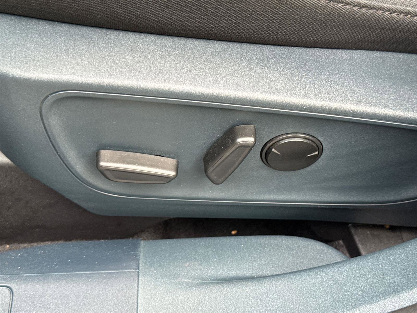 Used 2025 Ford Maverick XLT w/ XLT Luxury Package image 27