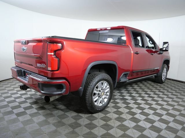 Used 2025 Chevrolet Silverado 3500 High Country w/ Technology Package AWD/4WD image 5