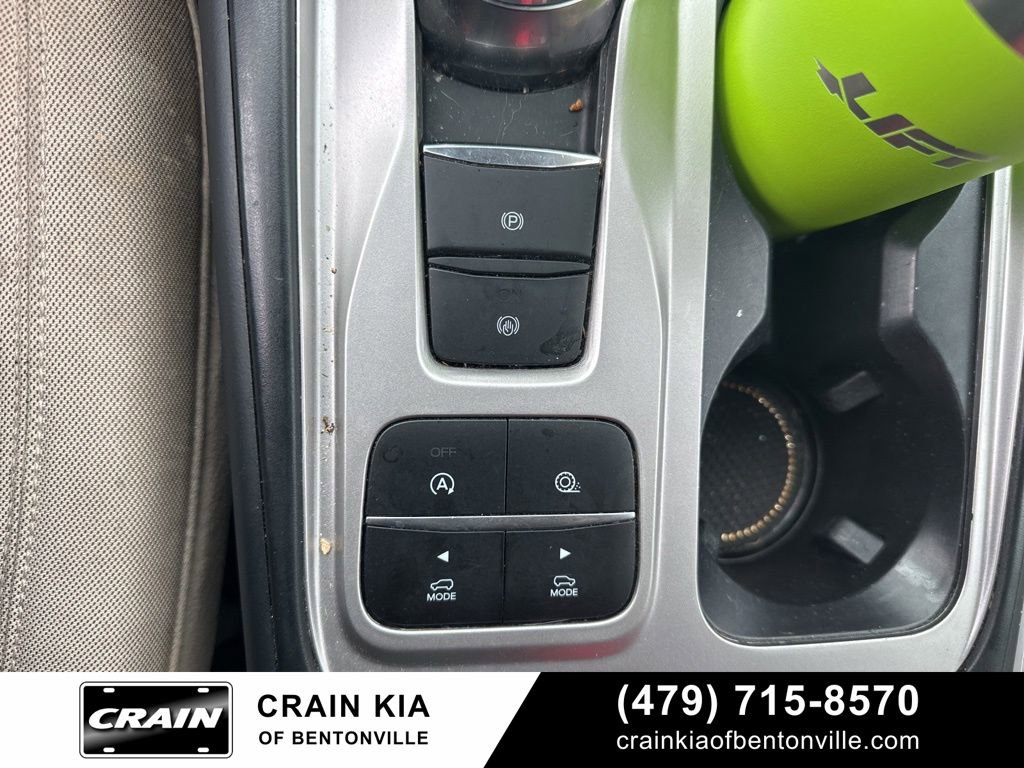 Used 2020 Ford Explorer XLT RWD image 28