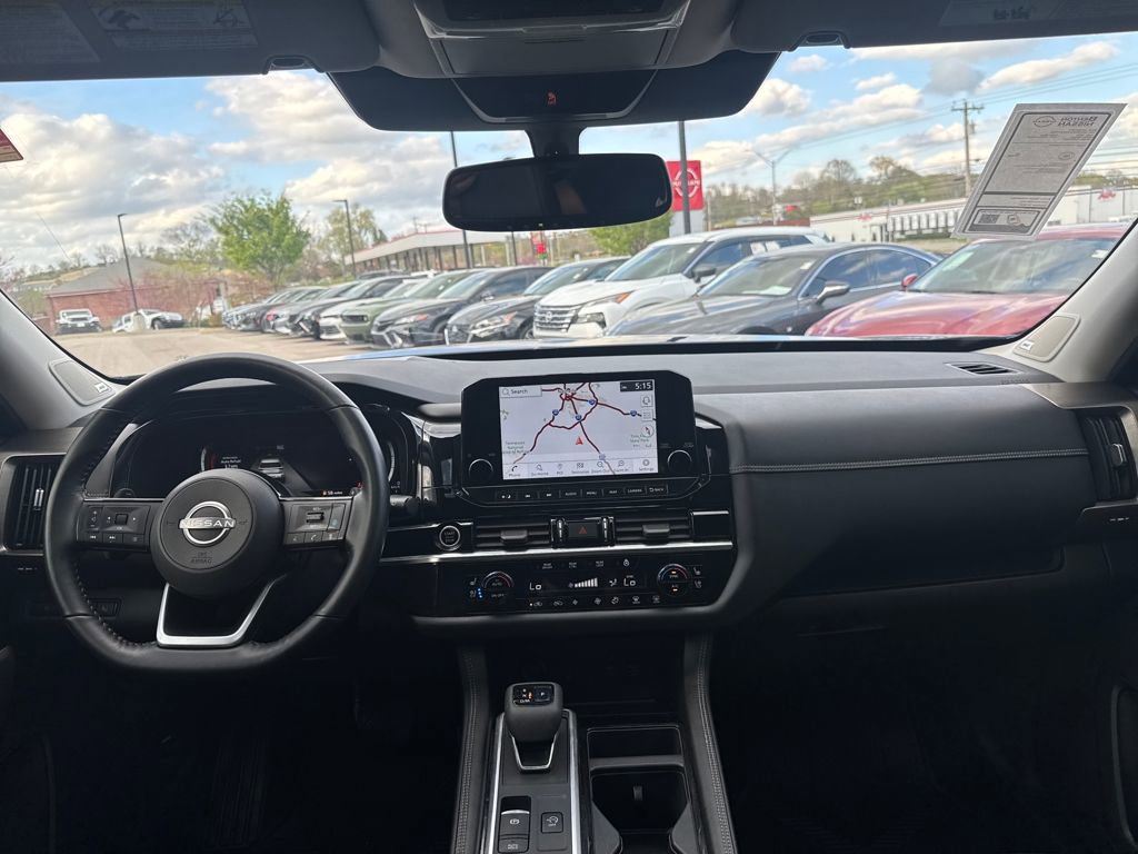 Used 2022 Nissan Pathfinder Platinum w/ Cargo Package image 22