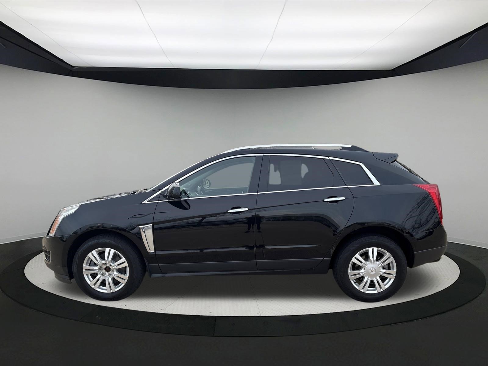 Used 2016 Cadillac SRX Luxury image 4