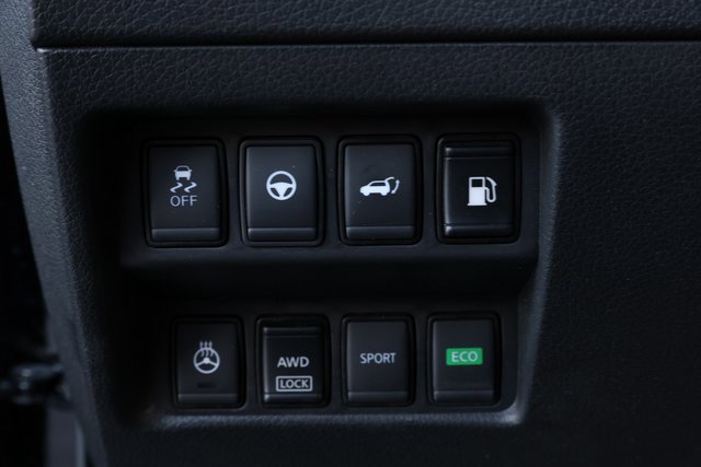 Used 2020 Nissan Rogue SL image 19