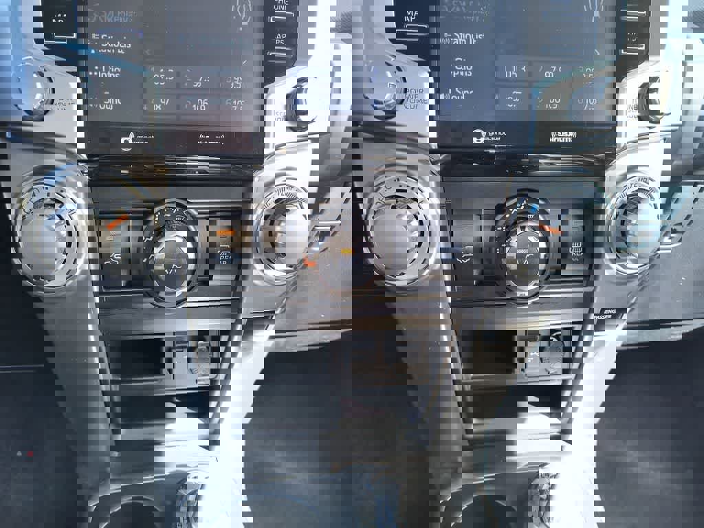 Used 2024 Toyota 4Runner SR5 image 18