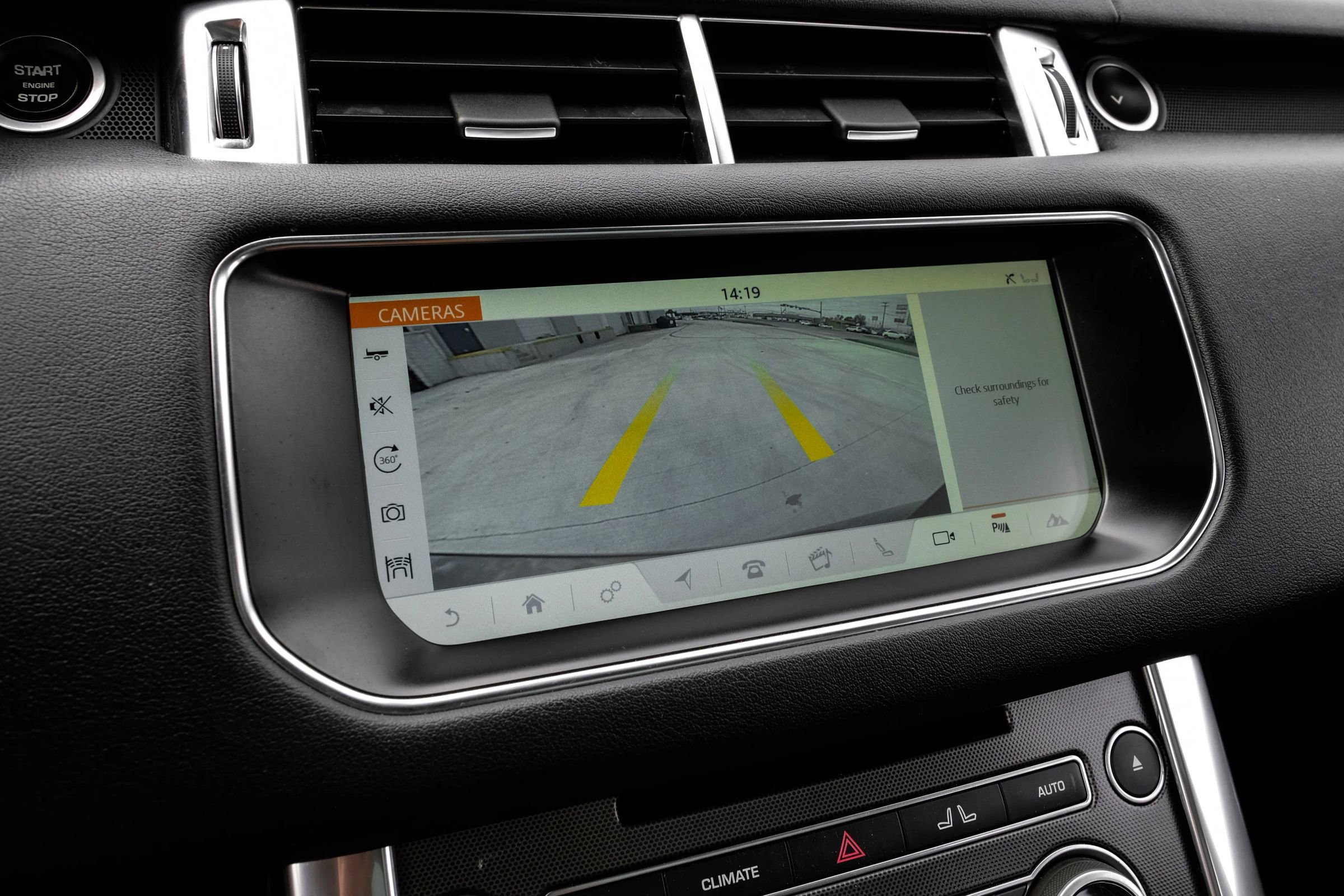 Used 2017 Land Rover Range Rover Sport image 24