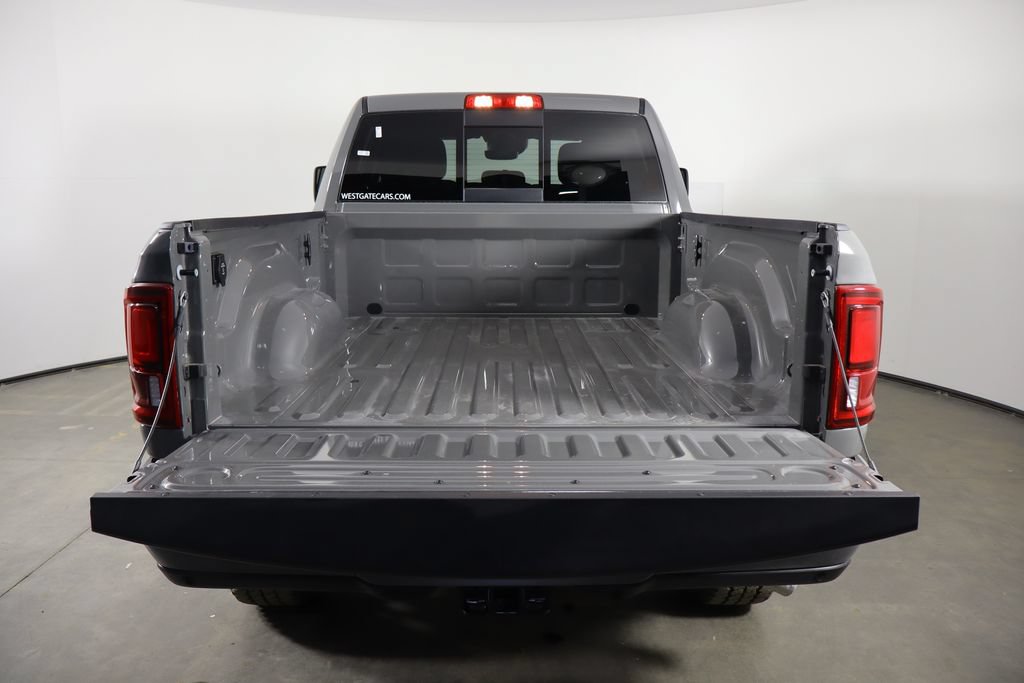 New 2026 RAM 2500 Big Horn AWD/4WD image 17