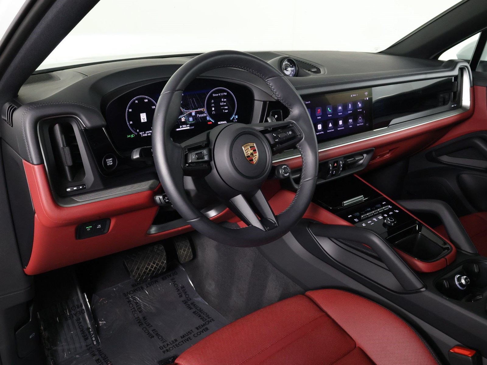 Certified 2026 Porsche Cayenne Coupe AWD/4WD image 4