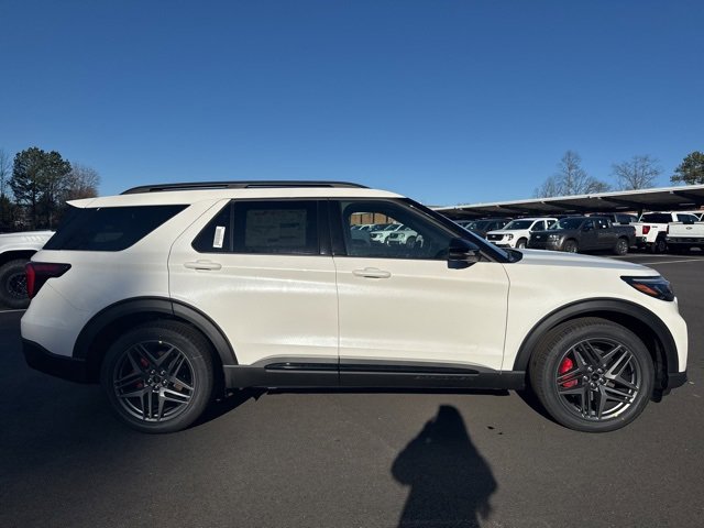 New 2026 Ford Explorer ST w/ Sun And Sound Package image 6