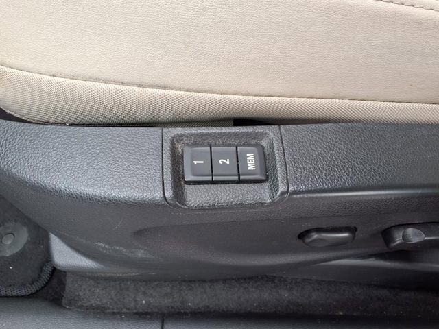 Used 2019 Buick Encore Essence w/ Experience Buick Package image 13