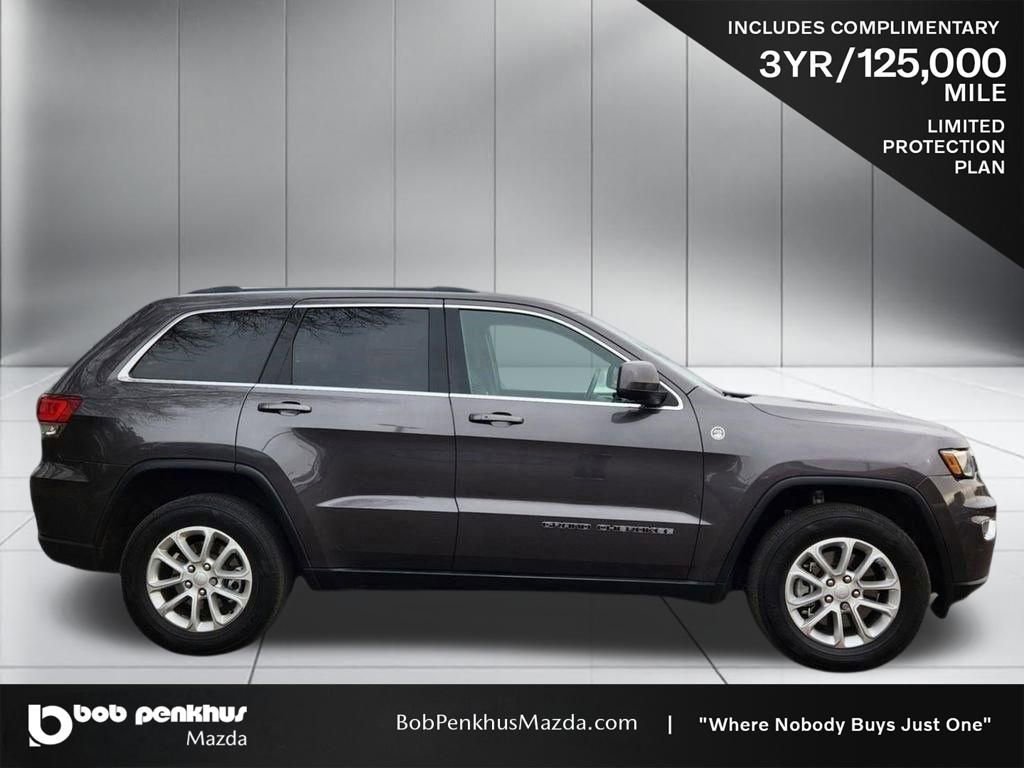 Used 2021 Jeep Grand Cherokee Laredo image 23