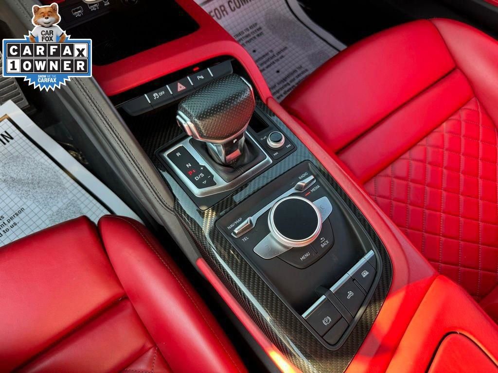 Used 2022 Audi R8 V10 w/ Carbon Exterior Package image 33