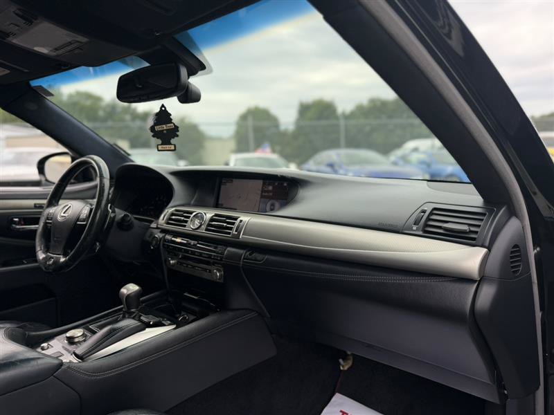 Used 2015 Lexus LS 460 w/ F Sport Package RWD image 20