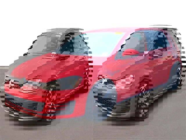 Used 2016 Volkswagen Golf S image 2