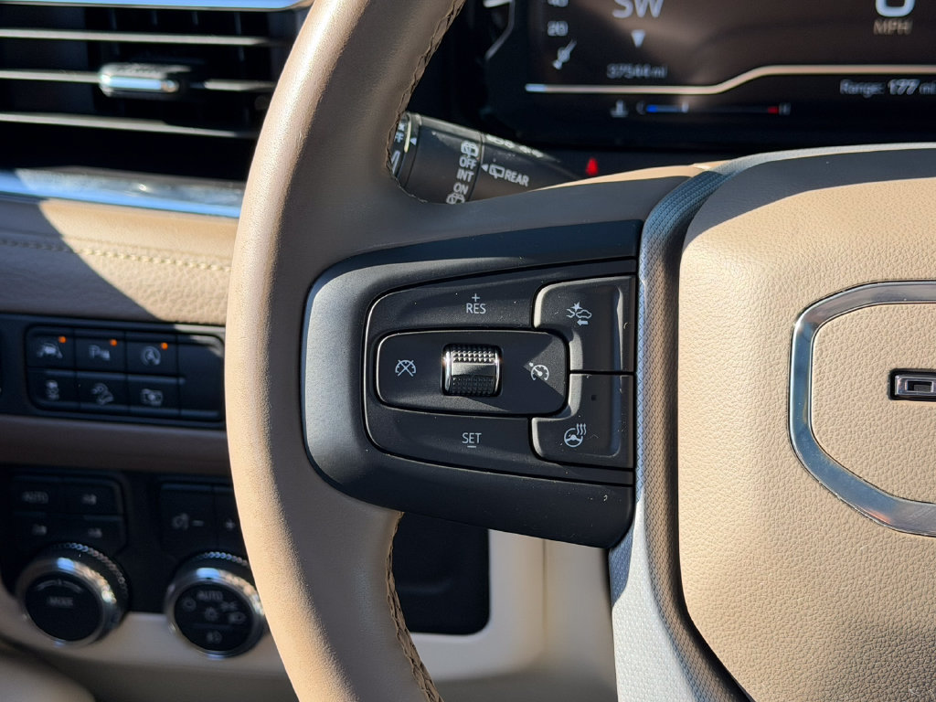 Certified 2023 GMC Yukon Denali AWD/4WD image 39