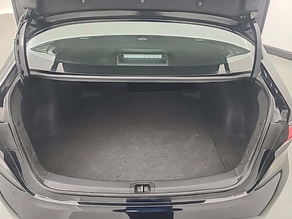 Used 2025 Toyota Corolla LE image 19