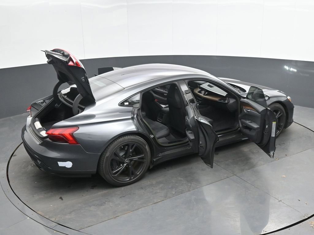 Used 2023 Audi e-tron GT Premium Plus image 52