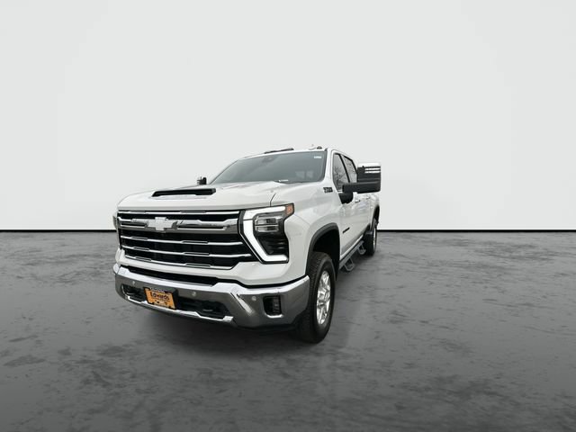 Used 2024 Chevrolet Silverado 2500 LTZ w/ LTZ Premium Package image 3