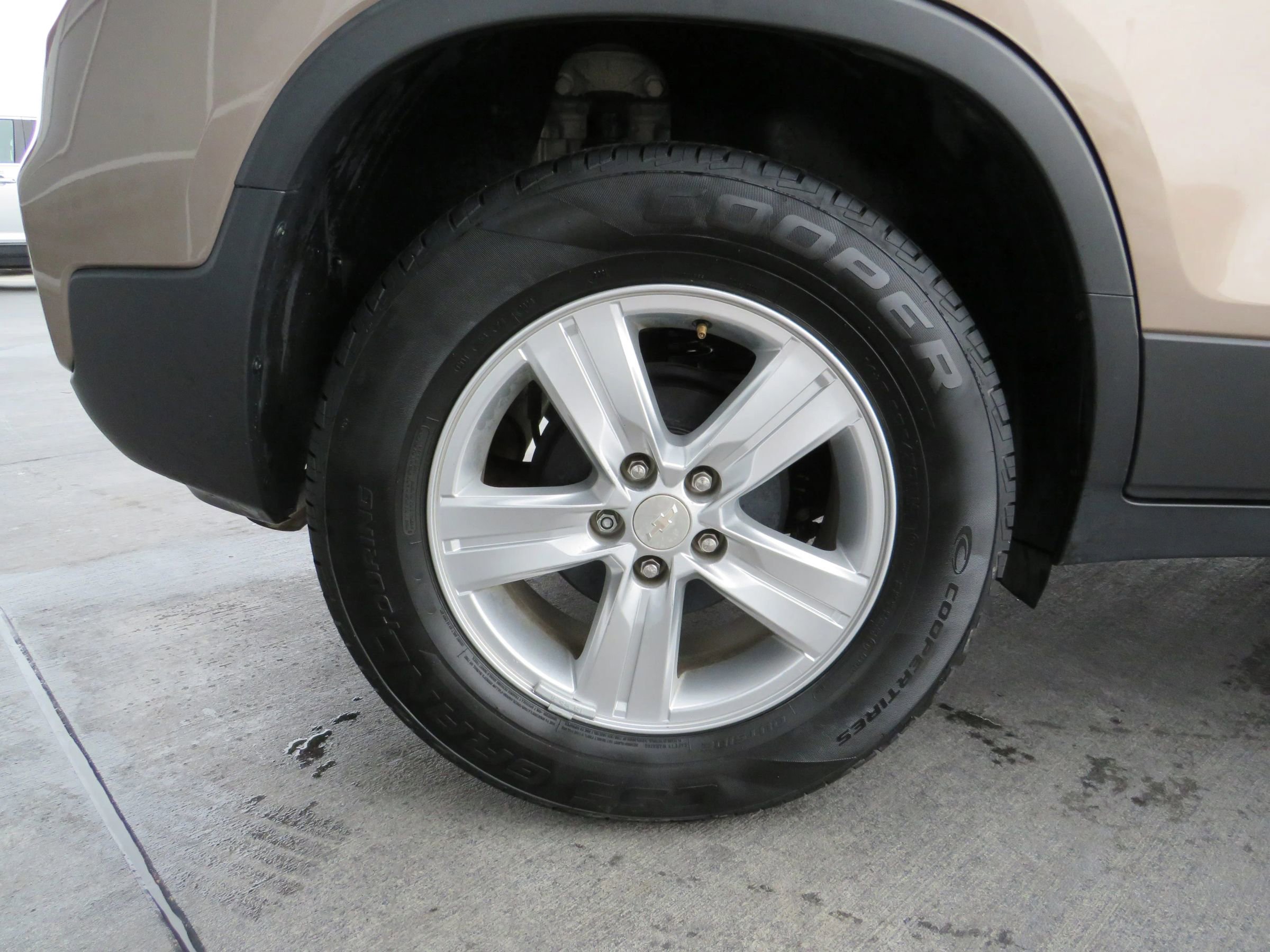 Used 2018 Chevrolet Trax LT w/ LT Convenience Package image 42